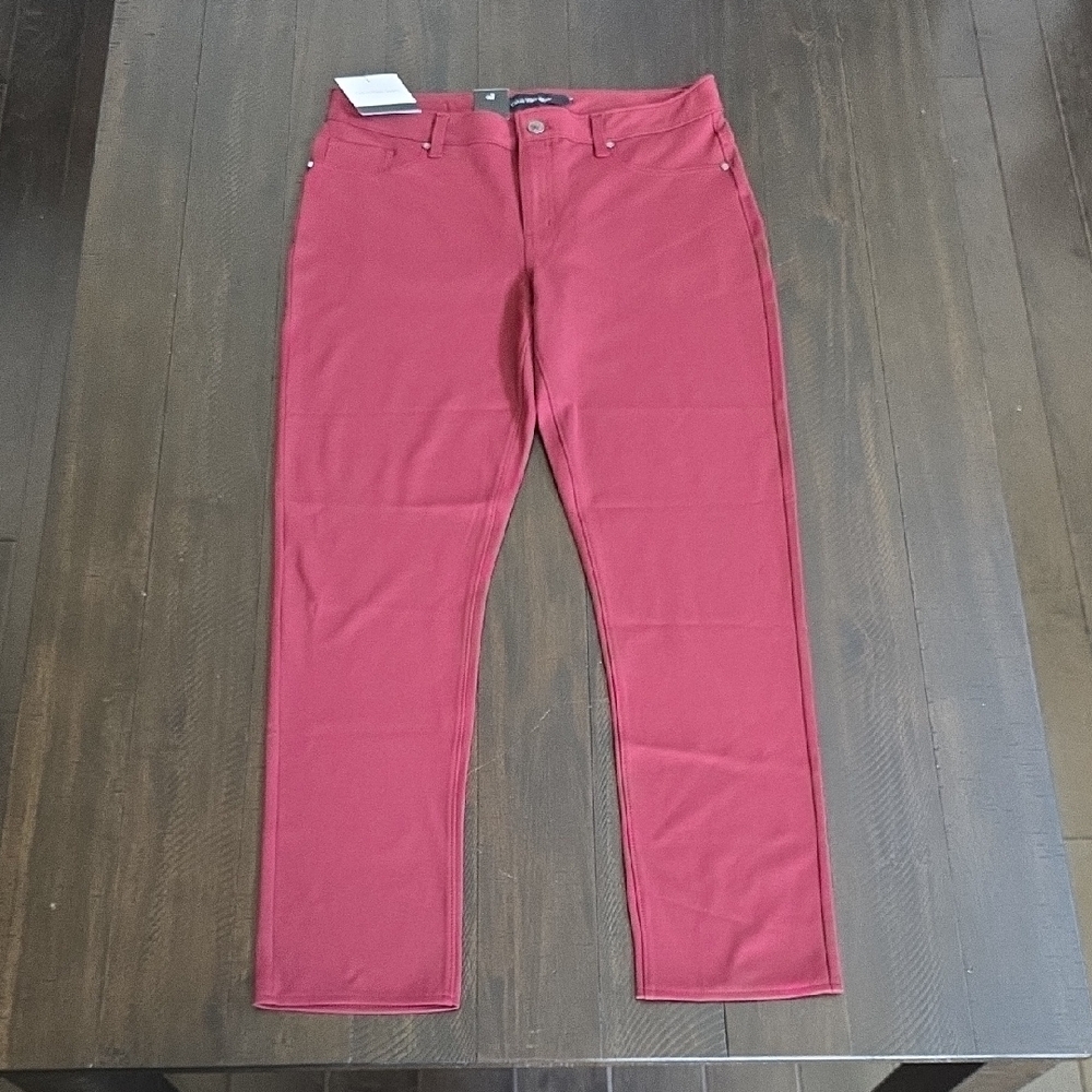 NWT Calvin Klein Jeans Women's Stretch Pants Sauvignon Maroon, Size 14